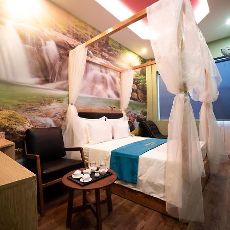Hotel Khach San Huong Duong Hanoi Exterior foto