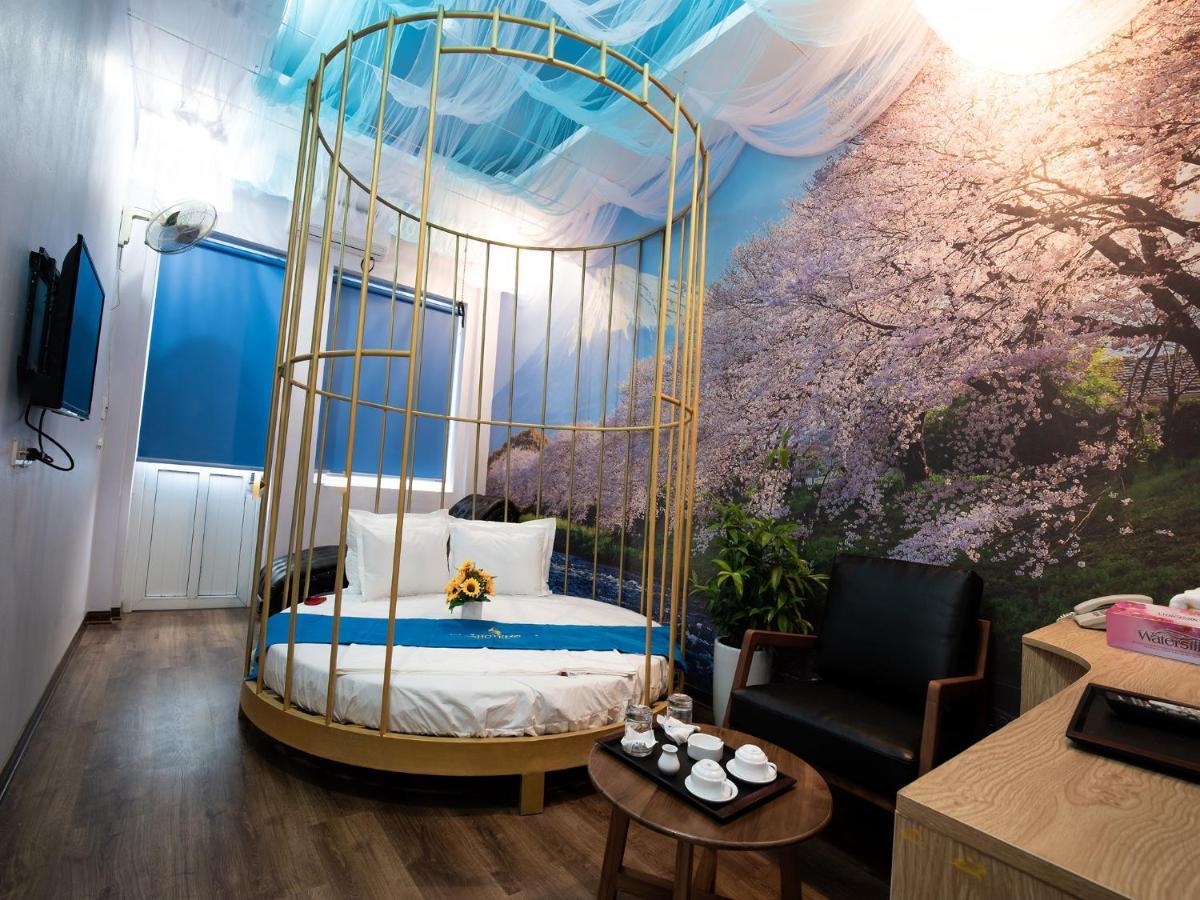 Hotel Khach San Huong Duong Hanoi Exterior foto